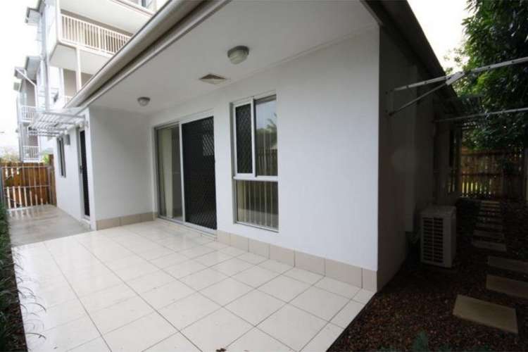 Main view of Homely unit listing, Unit 2/15 Lane Street, Clontarf QLD 4019