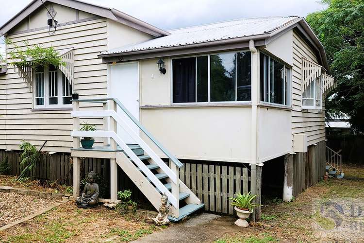 4 Neil Street, Mount Morgan QLD 4714