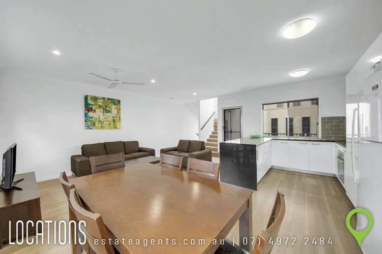 Main view of Homely unit listing, 19/5-9 View Street, West Gladstone QLD 4680