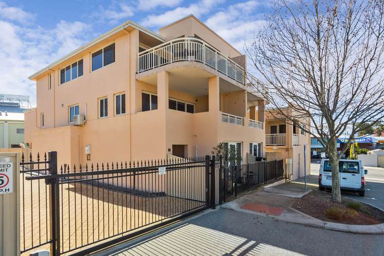 Main view of Homely house listing, 3/2 Norman Street, Fremantle WA 6160