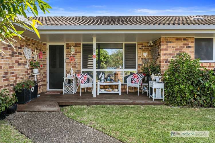Main view of Homely semiDetached listing, 1/6-8 Alexander Court, Tweed Heads South NSW 2486