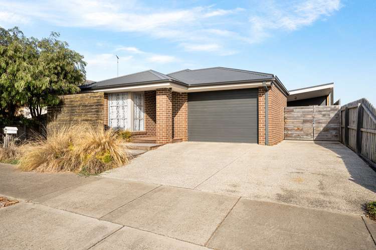 12 Oriondo Way, Marshall VIC 3216