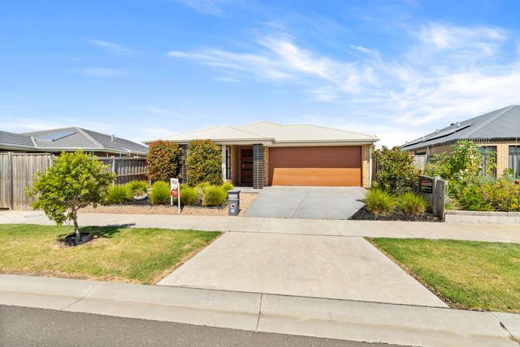 29 Surkitt Boulevard, Sale VIC 3850