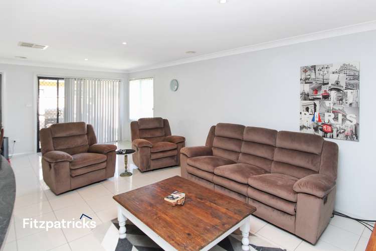 Fifth view of Homely house listing, 33 Mima Street, Glenfield Park NSW 2650