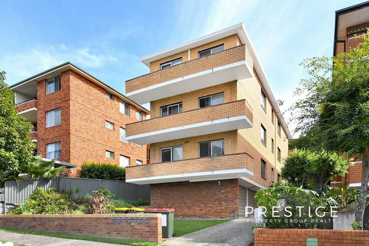 Main view of Homely apartment listing, 2/5 Short Street, Carlton NSW 2218