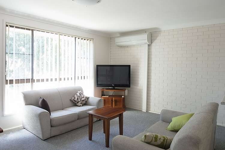 Main view of Homely unit listing, 2/102 Bedford Street, Aberdeen NSW 2336