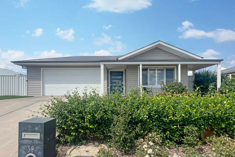 Main view of Homely house listing, 39 Paradise Drive, Gobbagombalin NSW 2650