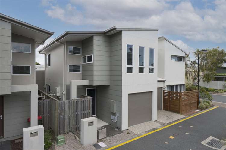 Main view of Homely townhouse listing, 16 Jenolan Lane, Fitzgibbon QLD 4018
