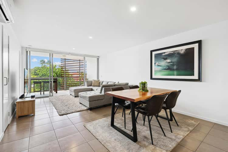 2215/1-7 Waterford Court, Bundall QLD 4217