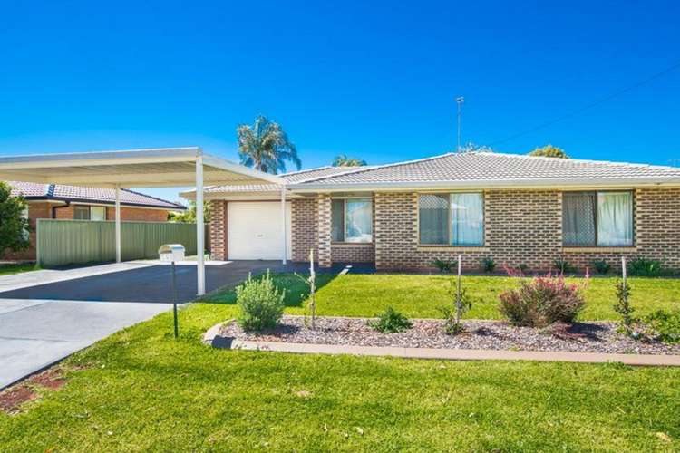 Main view of Homely house listing, 19 Cambridge Street, Harristown QLD 4350