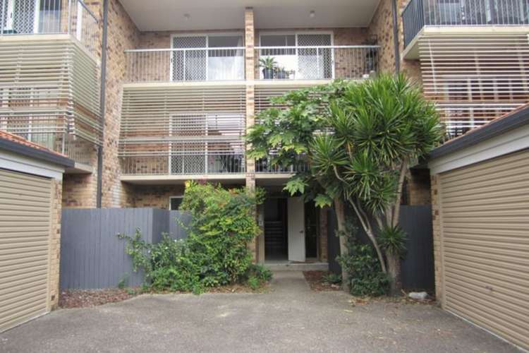 Main view of Homely unit listing, 2/161 Allen Street, Hamilton QLD 4007