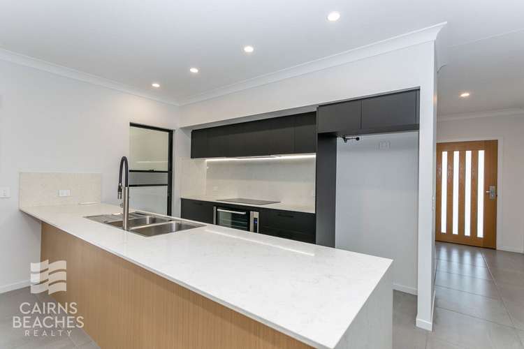 Main view of Homely house listing, 8 Lakeview Street, Smithfield QLD 4878