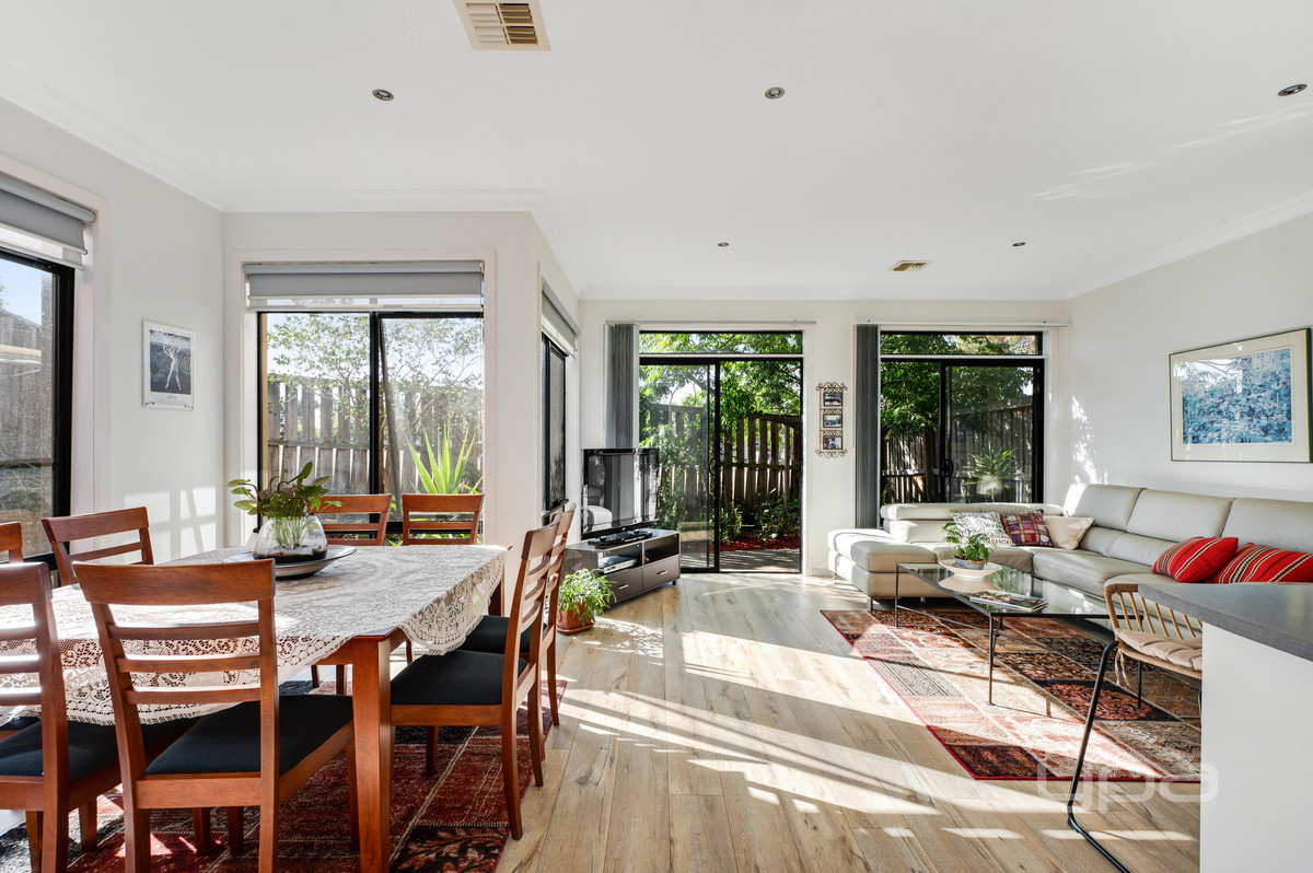 Main view of Homely house listing, 15 Crestview Close, Roxburgh Park VIC 3064