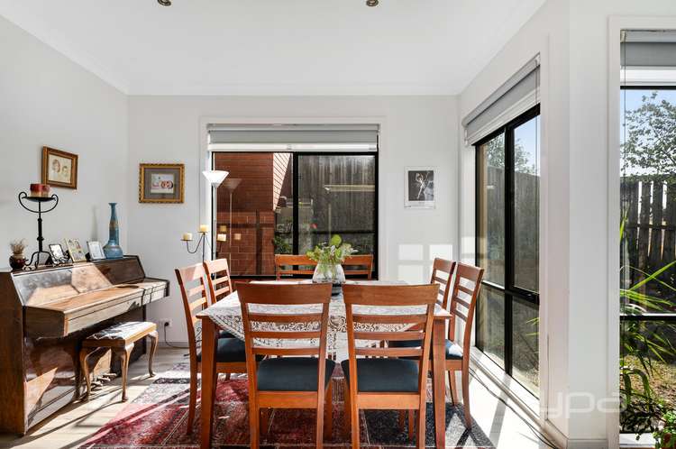 Sixth view of Homely house listing, 15 Crestview Close, Roxburgh Park VIC 3064