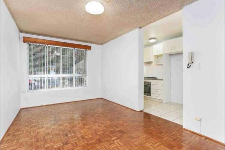 Main view of Homely apartment listing, 2/3 Barber Avenue, Eastlakes NSW 2018
