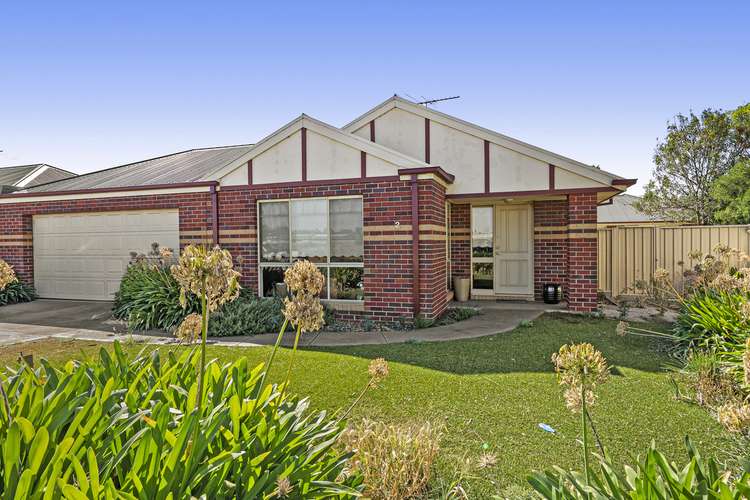 2/20 Holts Lane, Darley VIC 3340