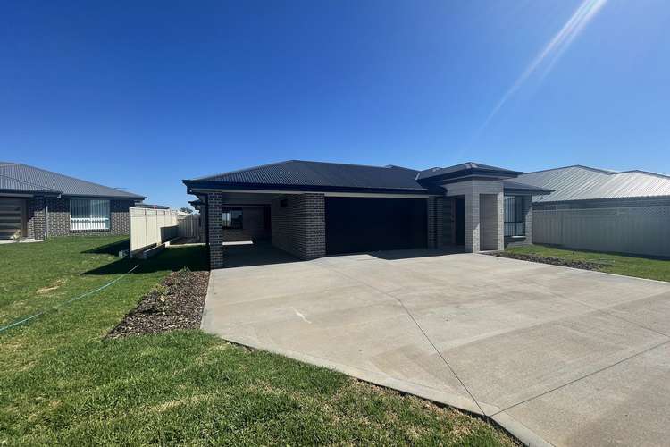 Main view of Homely semiDetached listing, 19B Lesmurdie Prd, Dubbo NSW 2830