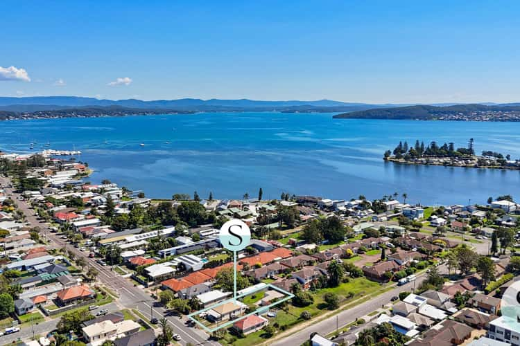 Main view of Homely house listing, 19 Marks Point Road, Marks Point NSW 2280