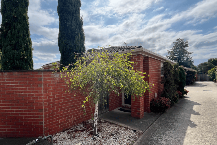 Main view of Homely townhouse listing, 1/126 Grey Street, Traralgon VIC 3844