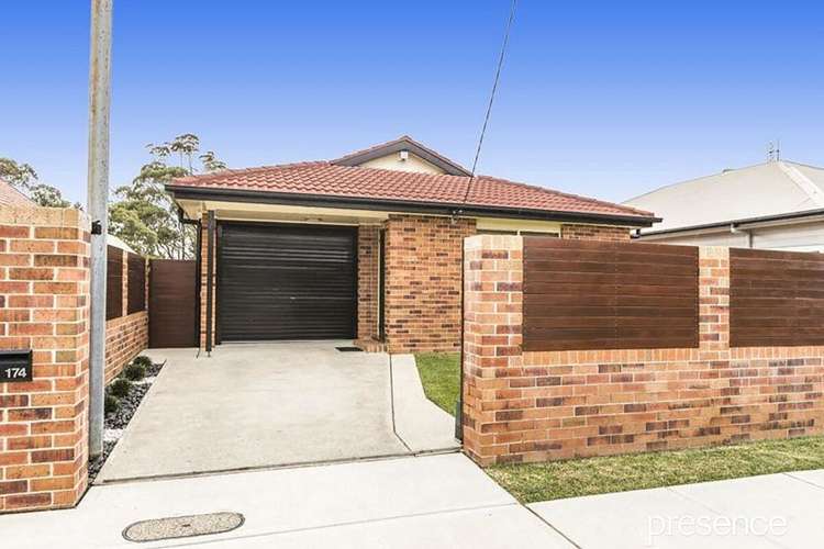 174 Glebe Road, Merewether NSW 2291