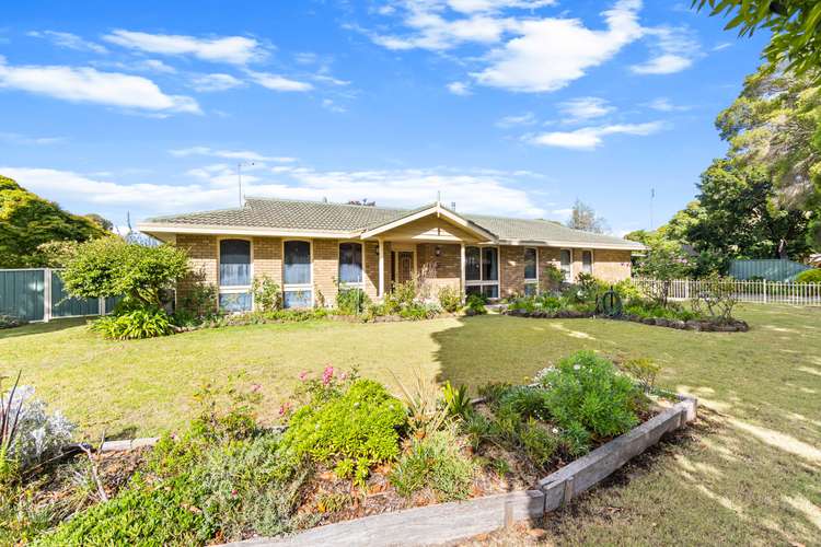 Main view of Homely house listing, 10 Araluen Drive, Sale VIC 3850