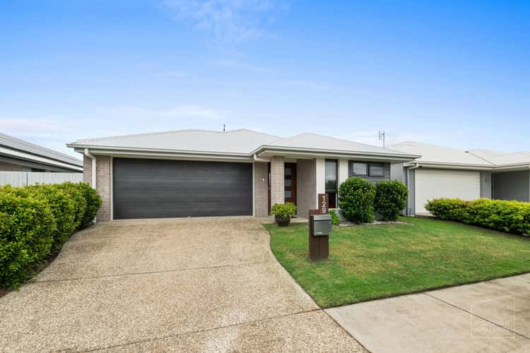 129 Adrian Circuit, Nirimba QLD 4551