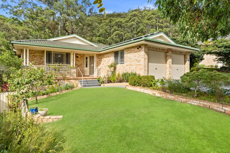 35 Thames Drive, Erina NSW 2250