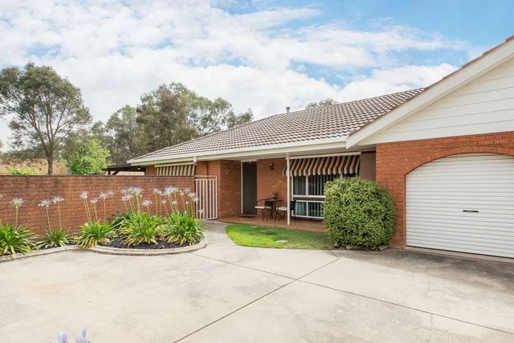 Main view of Homely townhouse listing, 2/674 Union Road, Lavington NSW 2641
