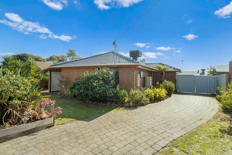 Main view of Homely house listing, 5 Luscombe Avenue, Carrum Downs VIC 3201