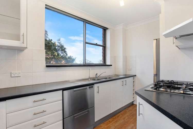 Main view of Homely unit listing, 17/5-7 Sutherland Road, Chatswood NSW 2067