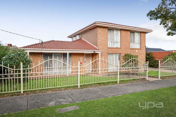 Main view of Homely townhouse listing, 1/121 Bridgewater Road, Craigieburn VIC 3064