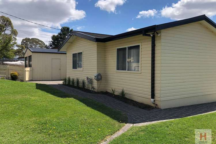 16 Nawai Place, Cooma NSW 2630