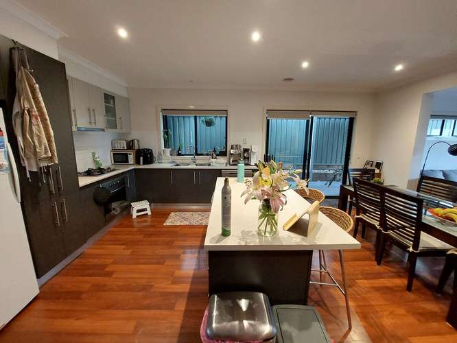 Fourth view of Homely house listing, 8 Begonia Court, Caroline Springs VIC 3023