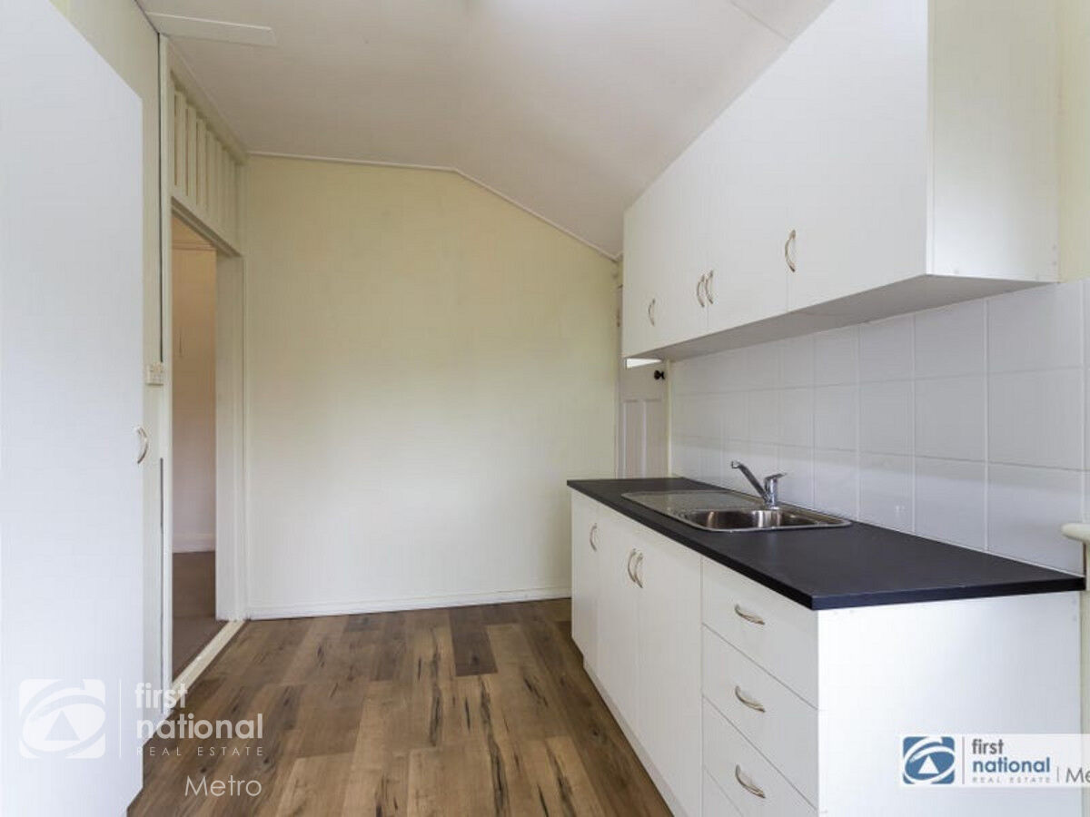 Main view of Homely flat listing, 3/15 Ross Street, Woolloongabba QLD 4102