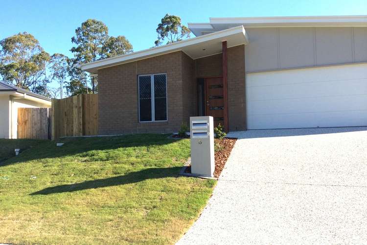 8 Elouera Close, Landsborough QLD 4550