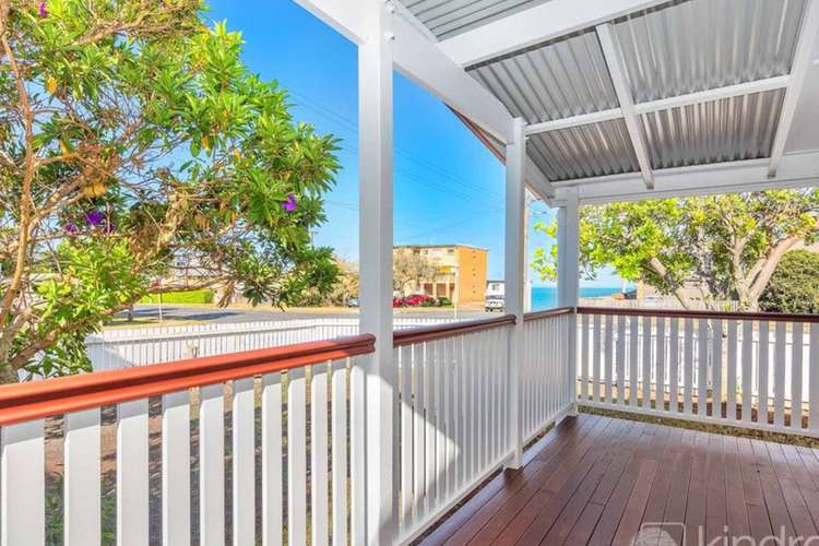 105 Prince Edward Parade, Scarborough QLD 4020