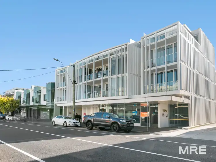 209-211 Bay Street