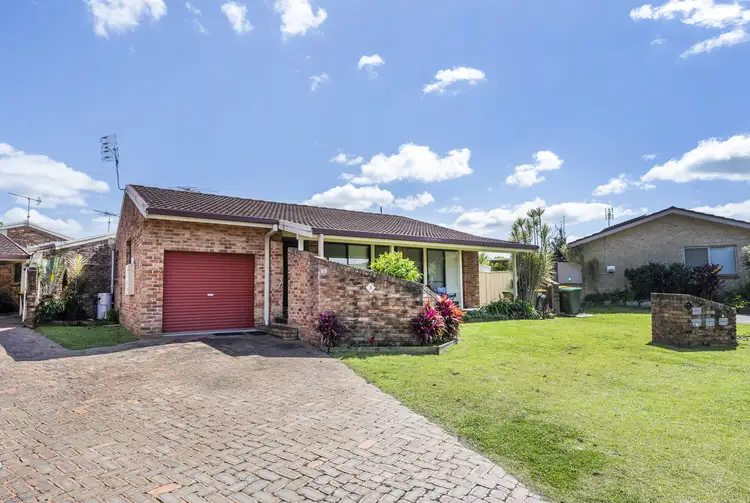 3 Eversley Place