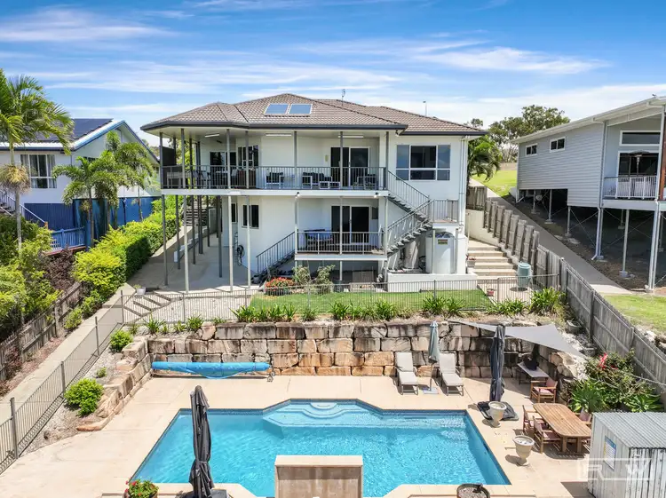 16 Tabor Drive