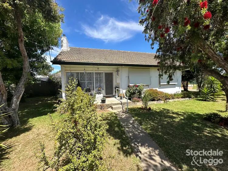 12 Cameron Avenue