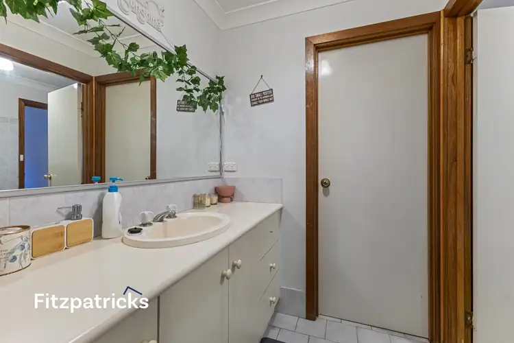 Fifth view of Homely house listing, 2 Chisholm Place, Lloyd NSW 2650