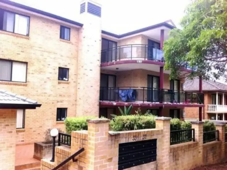 33 Conway Road