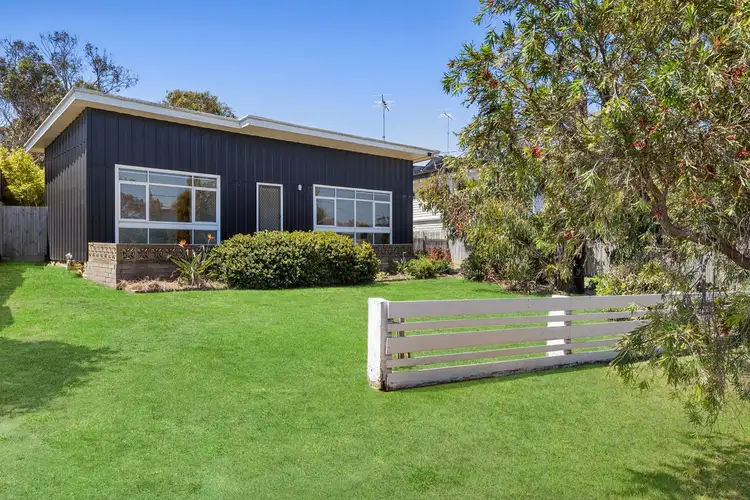 4 Sunningdale Avenue