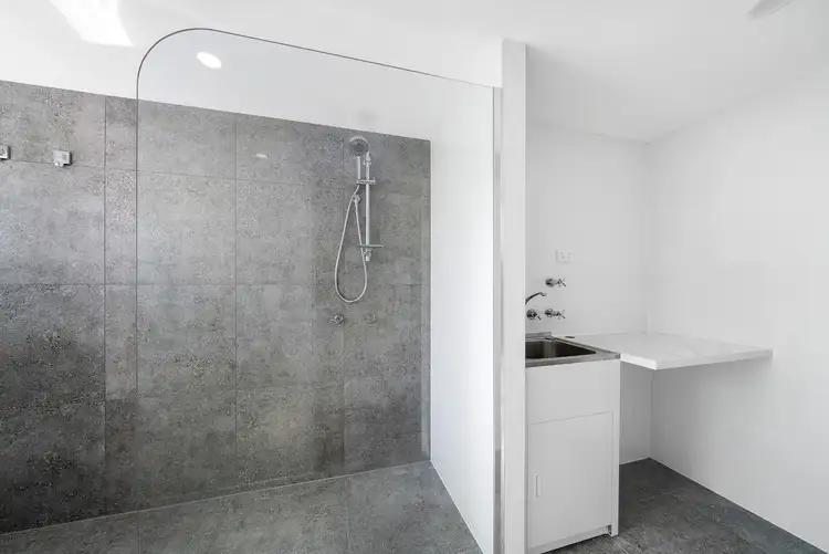 Fourth view of Homely unit listing, 16/4 Elizabeth Avenue, Broadbeach QLD 4218