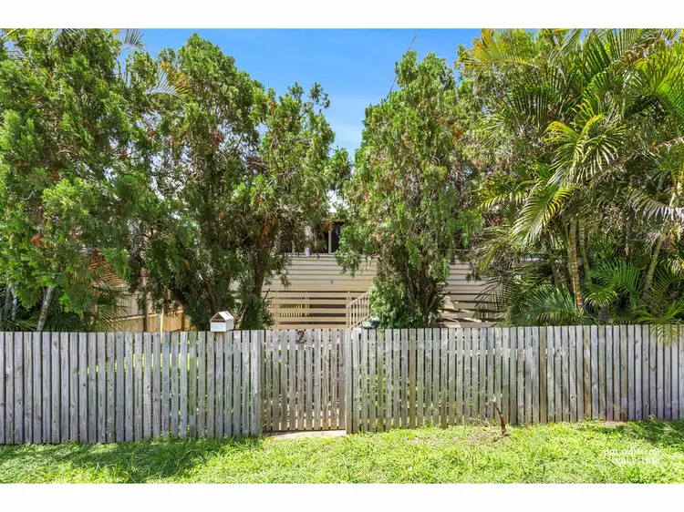 2 Woolcock Street