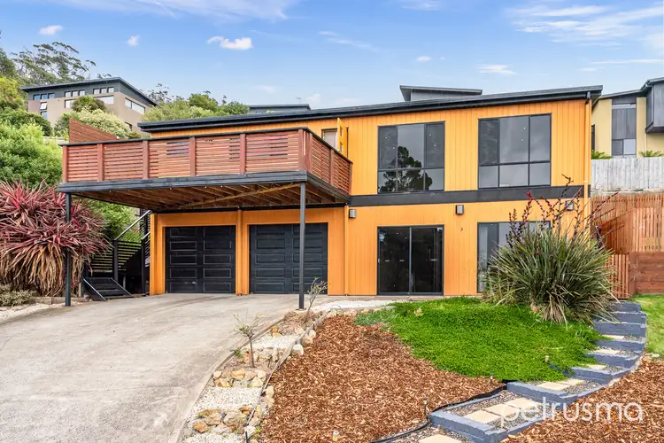 3 Dumbarton Drive