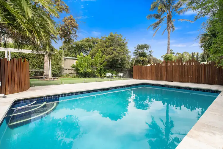 34 Baileyana Street