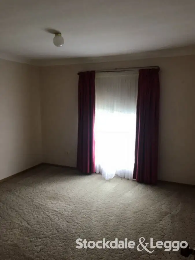 Fourth view of Homely unit listing, 1/15 Sinclair Avenue, Morwell VIC 3840