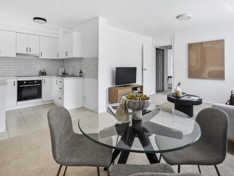 Fourth view of Homely unit listing, 2/6 Onslow Place, Mount Nelson TAS 7007