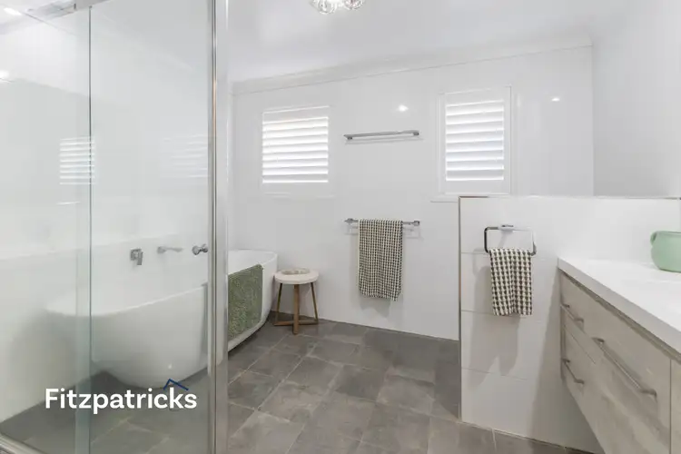 Fifth view of Homely house listing, 11 Kaldari Crescent, Glenfield Park NSW 2650
